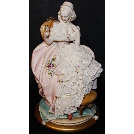 Статуэтка "Дама с зеркалом" Porcellane Principe 1036T/PP